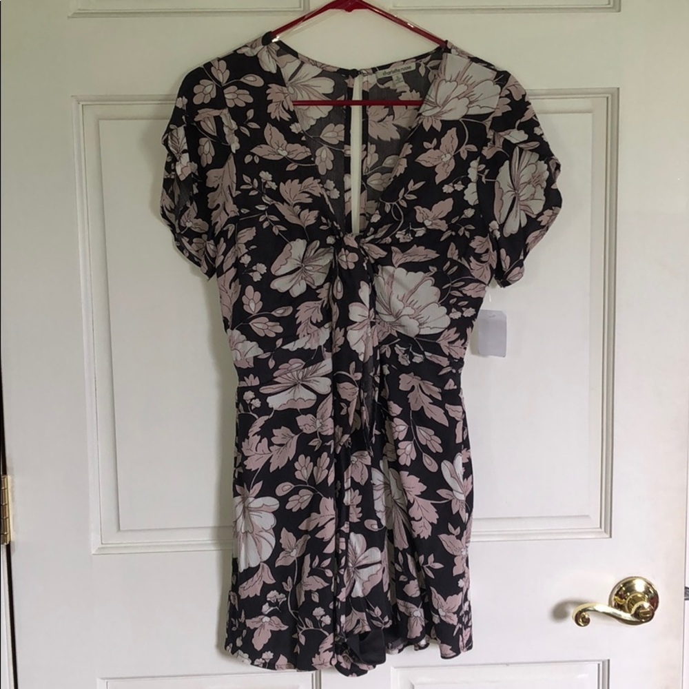 Charlotte Russe | Gray Floral Romper